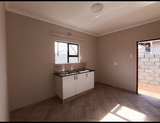 3 BEDROOM HOUSE FOR SALE IN QUEENSTOWN CENTRAL